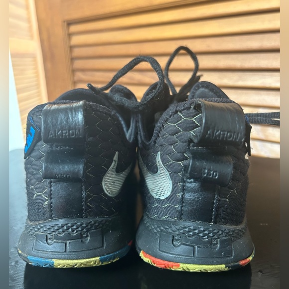 Nike Lebron Witness 3 - Picture 3 of 5